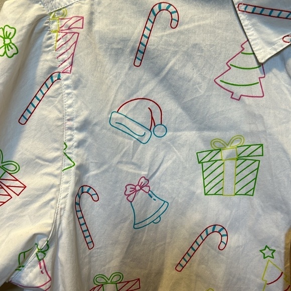 Free planet Men’s Christmas Holiday Short Sleeve Button Down Shirt NWT - Picture 6 of 11